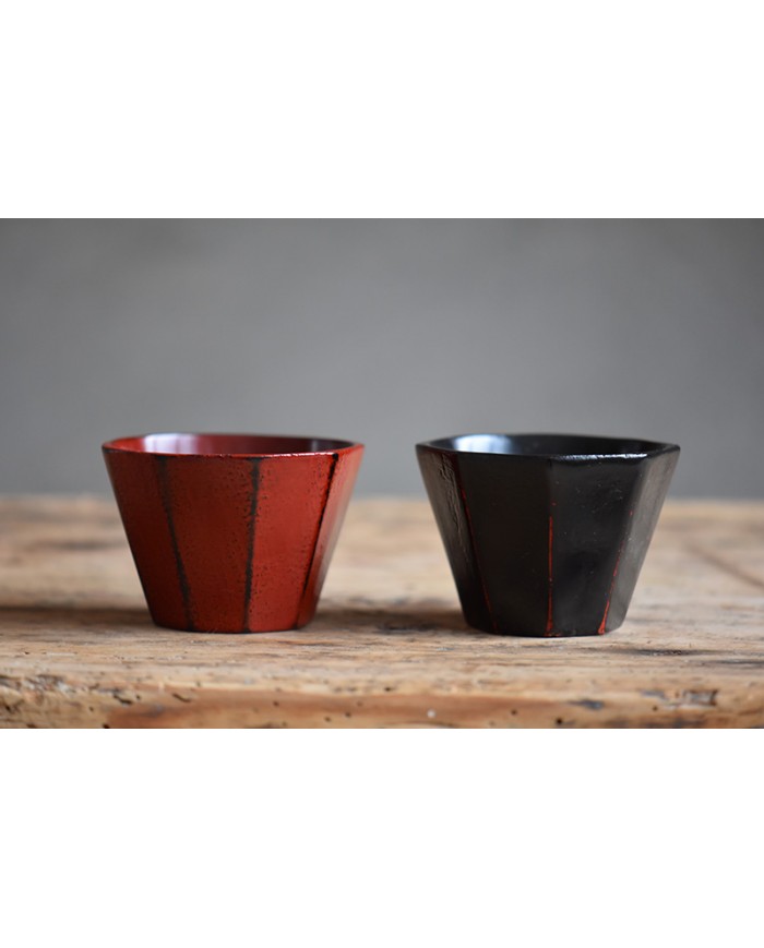 Tazze laccate per sake