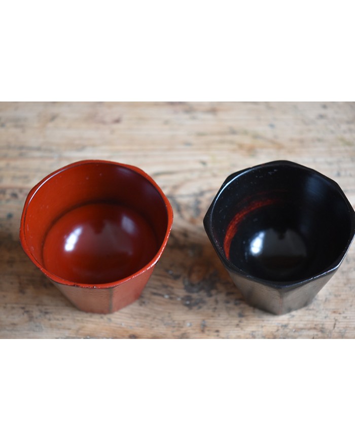 Tazze laccate per sake